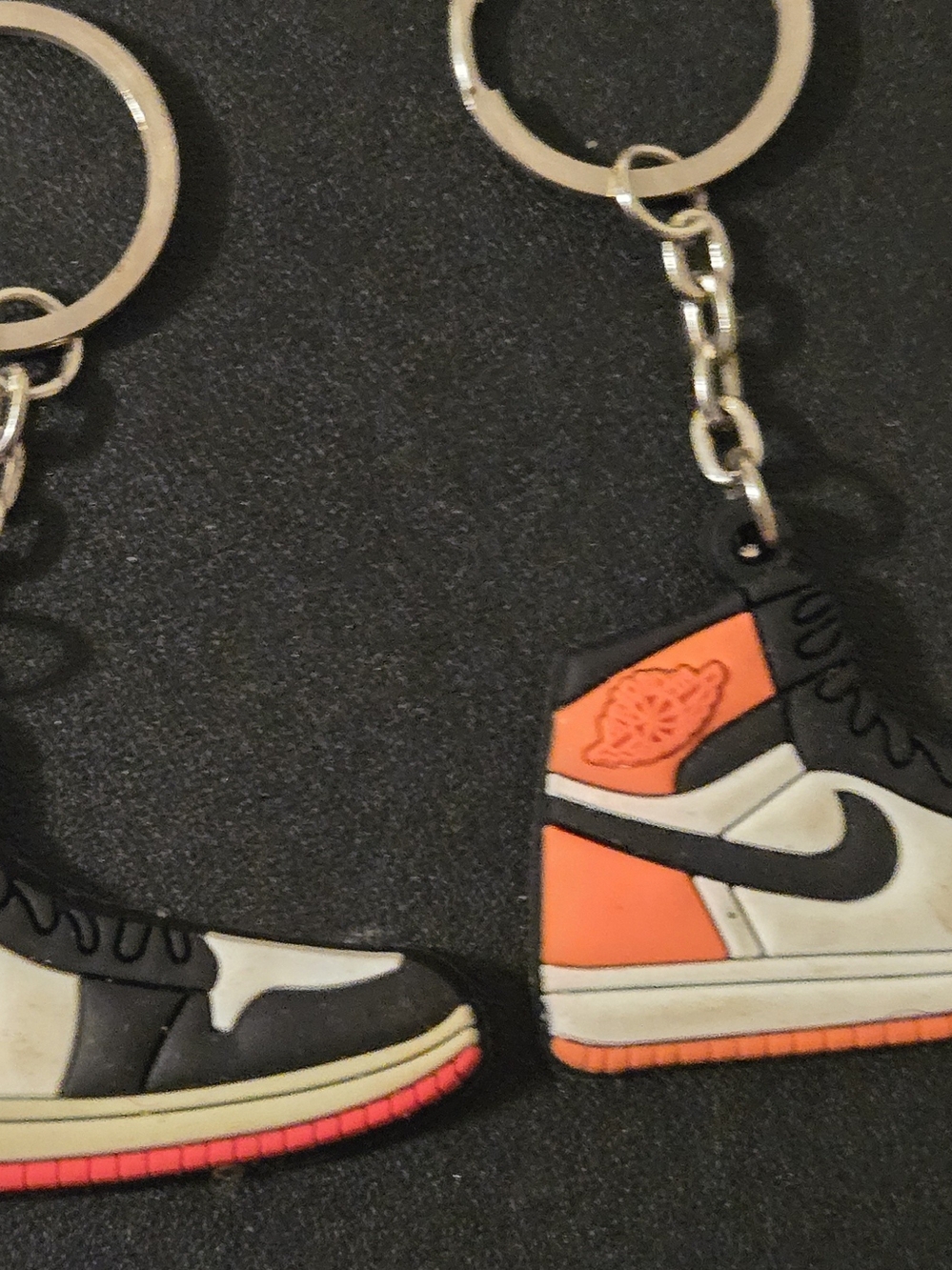 Jordan Sneaker Keychain Set - Assorted Colors - Picture 4 of 7